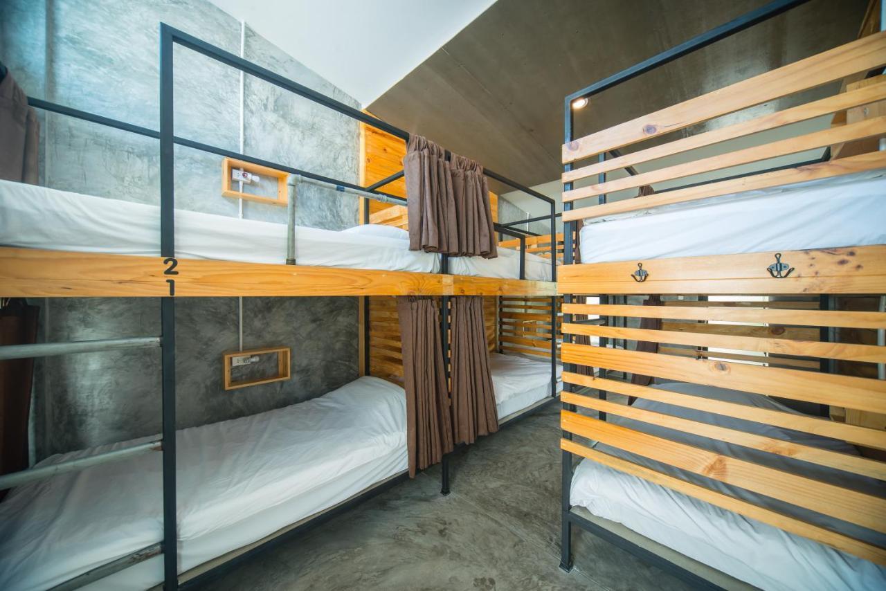 Chillhub Hostel Phuket Bãi biển Bang Tao Ngoại thất bức ảnh