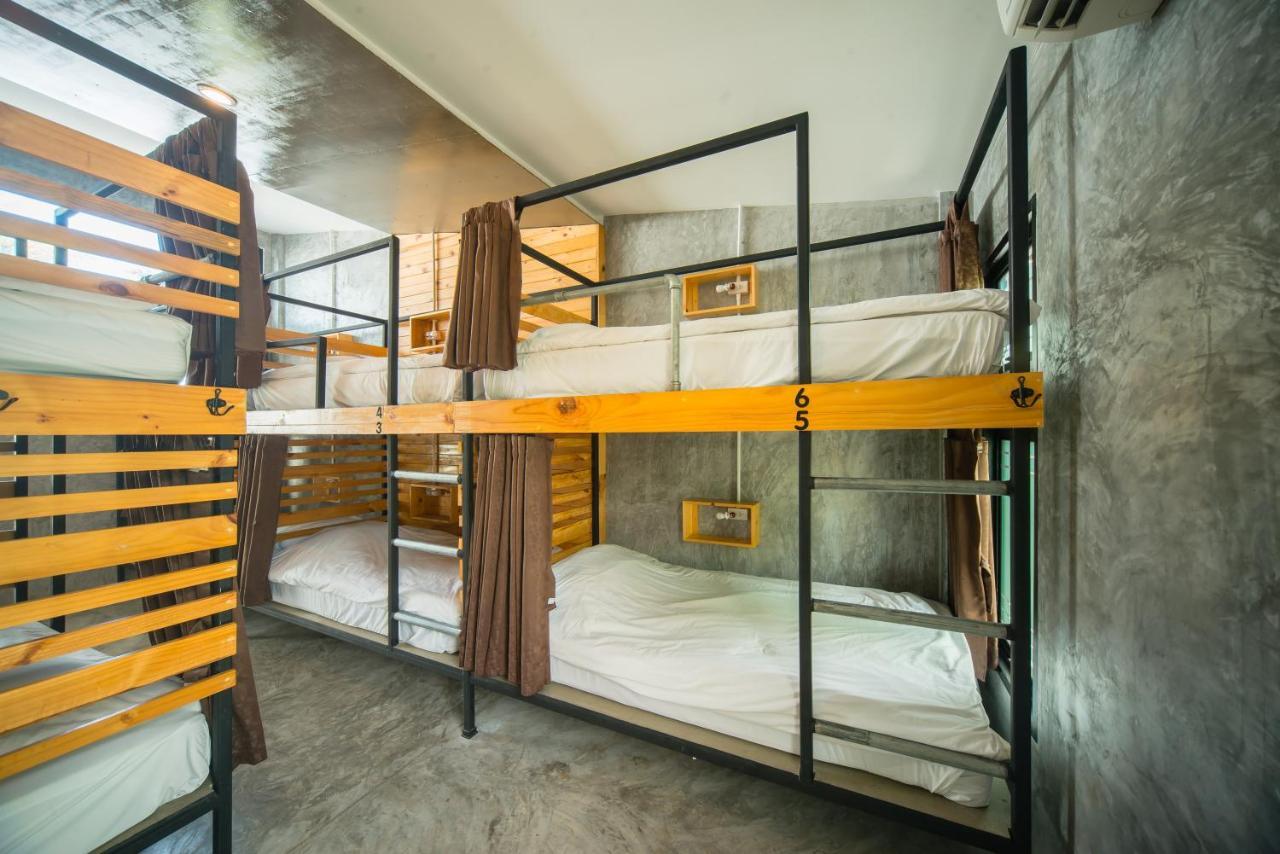 Chillhub Hostel Phuket Bãi biển Bang Tao Ngoại thất bức ảnh